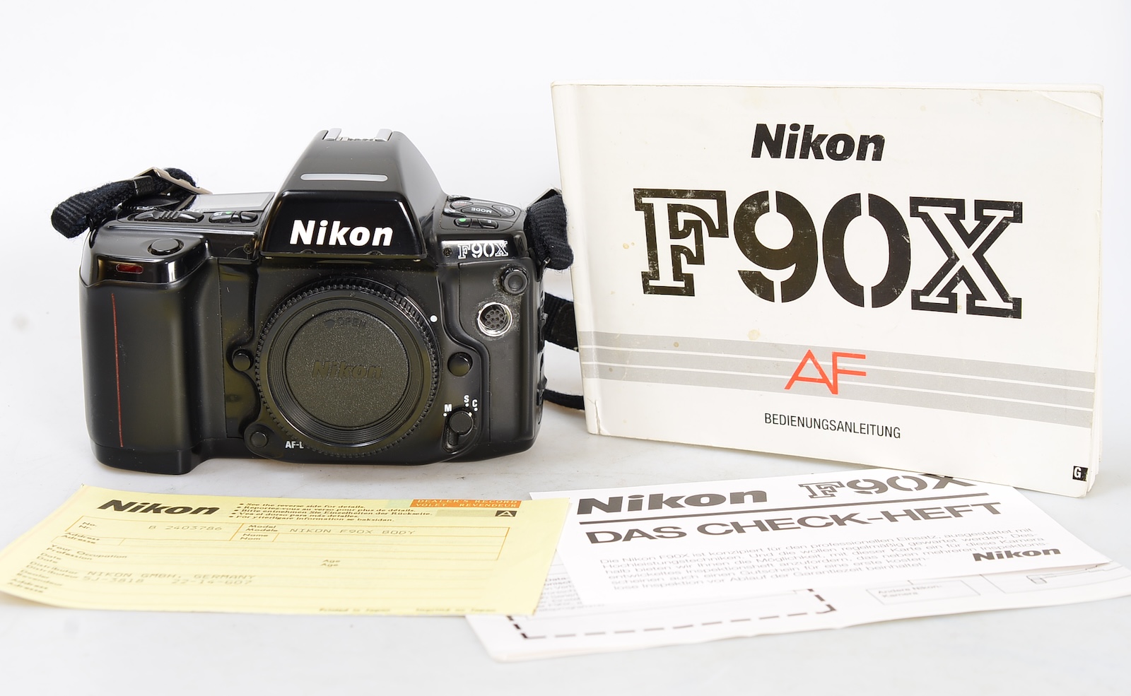 Nikon F90X analoges Spiegelreflex Gehäuse Front