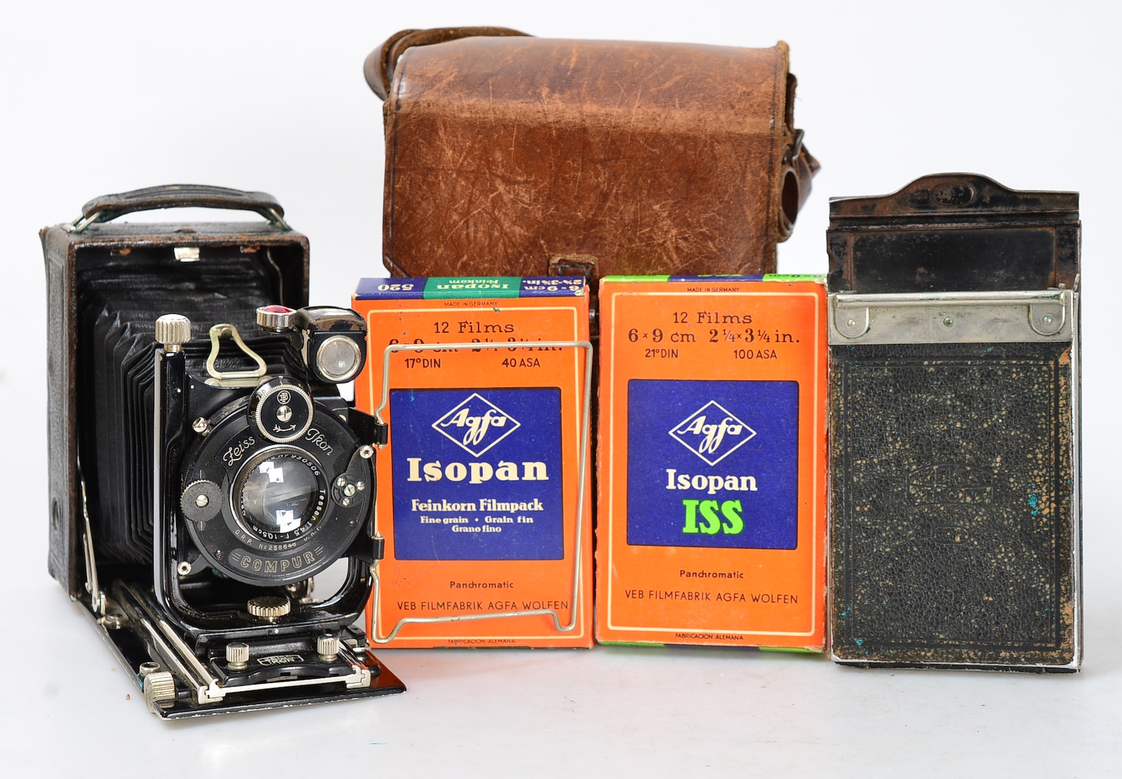 ZEISS IKON Trona
210/3 6x9 + Tessar Carl Zeiss Jena